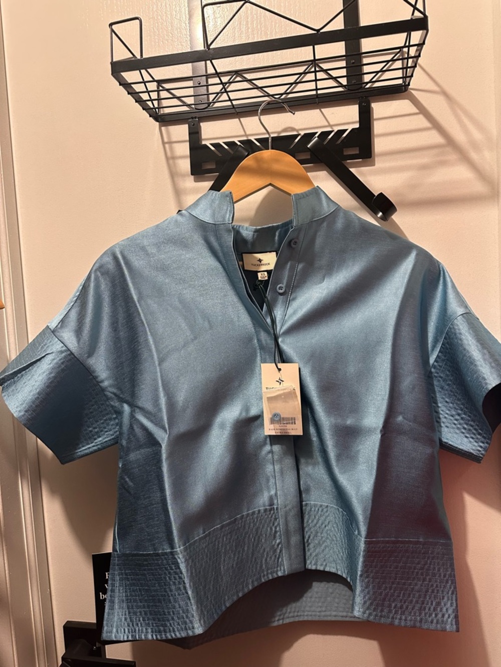BEST SELLING TUCKERNUCK TOP NWT!